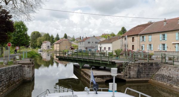 Canal des Vosges Pont tournant de Selles (19e siècle) - manuel